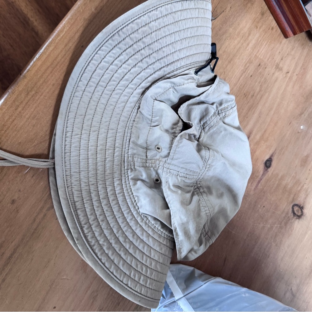 North face bucket cap